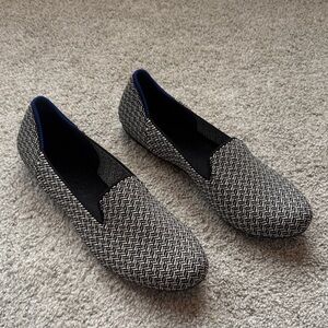 NWOB Rothy’s Loafer in Black and White